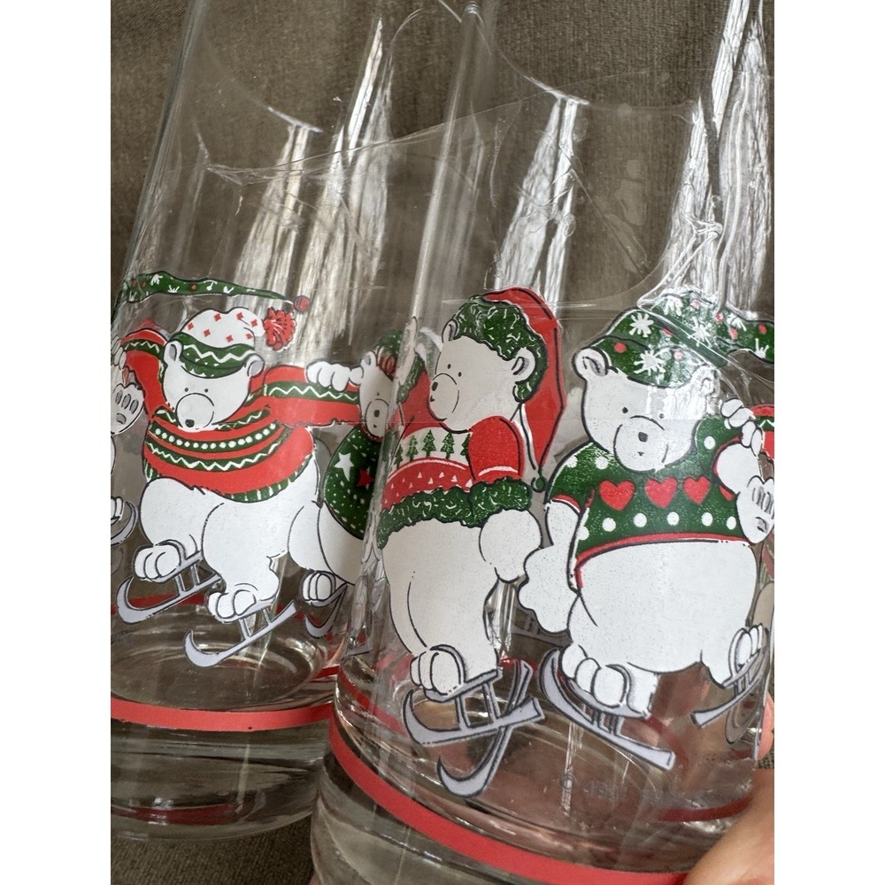 Set of 8 Vintage 1991 Princess House Polar Bear Ice Skating Highball Glasses. 6"